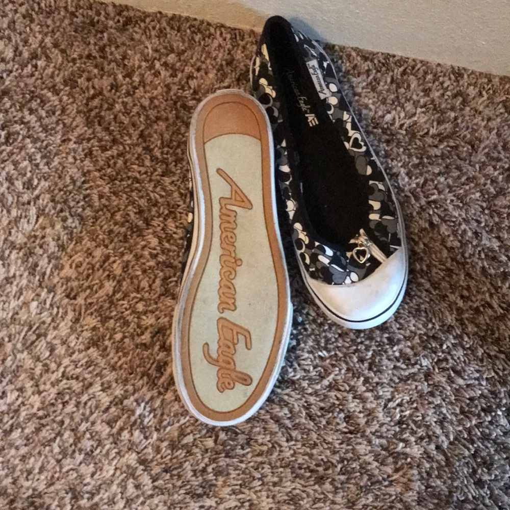 American Eagle Heart Flats - Picture 3 of 6